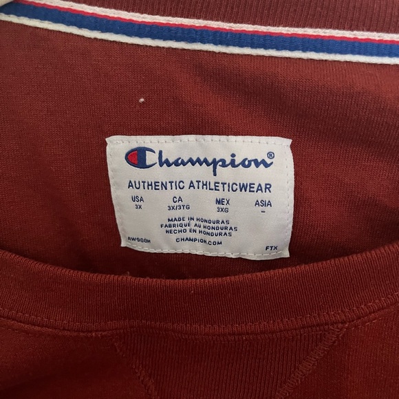 Plus size 3x red champion sweatshirt, very comfortable and soft - Picture 2 of 5